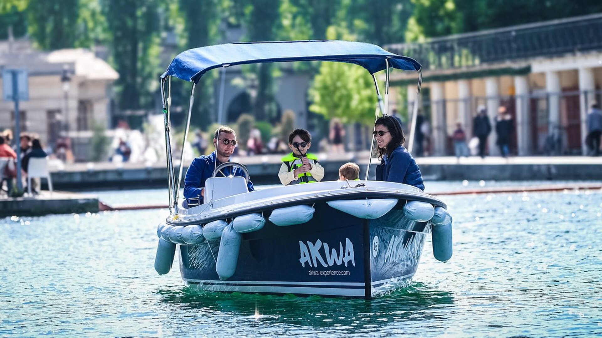 Un rallye en bateau électrique