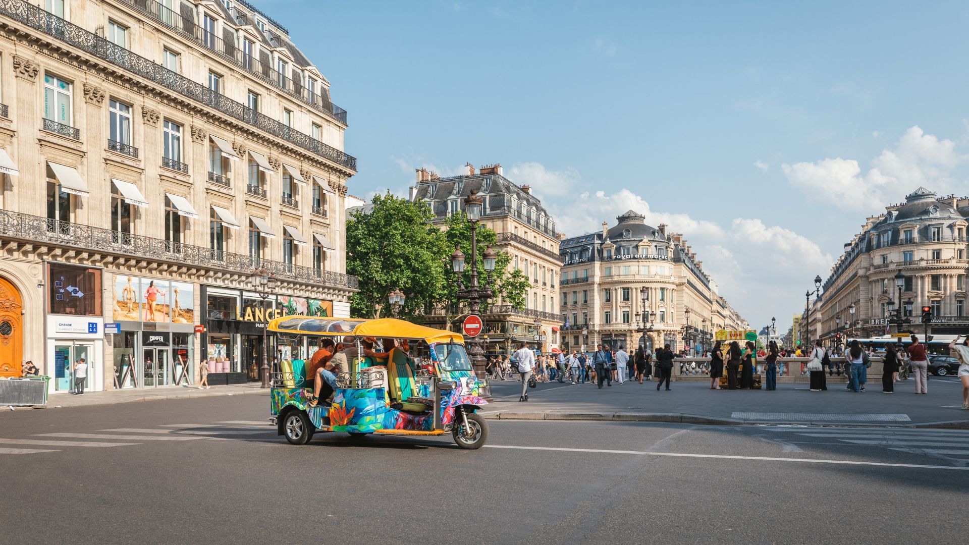 Un rallye en Tuk-Tuks électriques