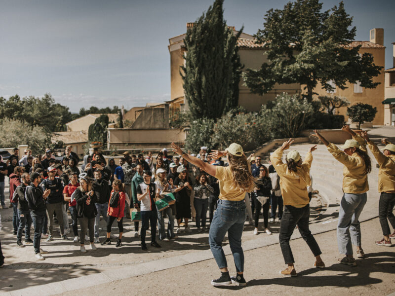 Bespoke — Séminaire de rentrée ensoleillé